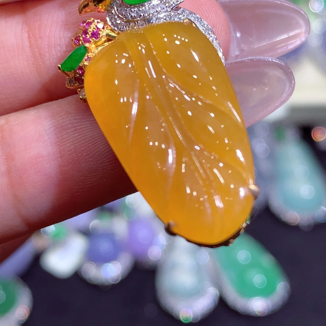 吊坠(不含链)18K金镶嵌翡翠