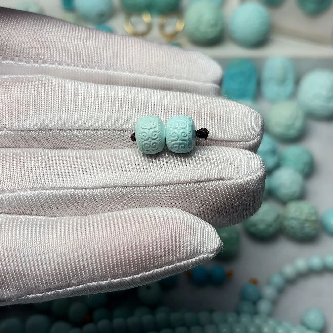 绿松石未镶嵌雕刻件