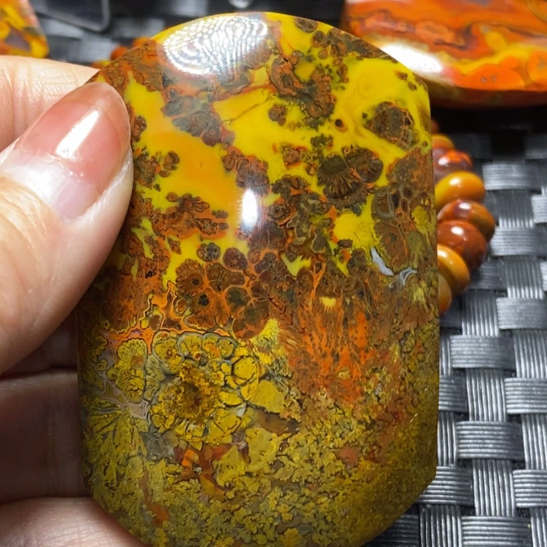 玛瑙/玉髓挂件未镶嵌