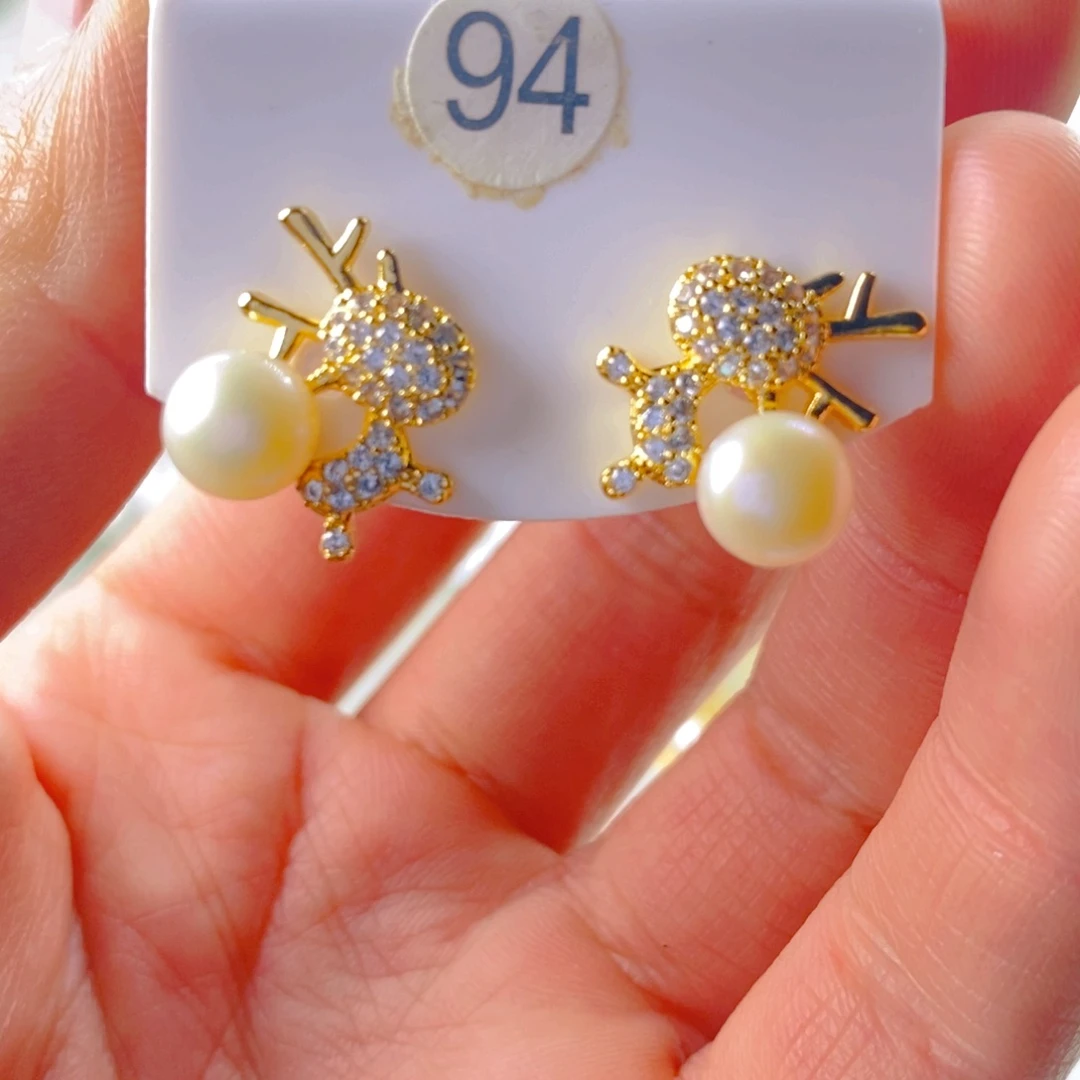 淡水珍珠耳饰未镶嵌