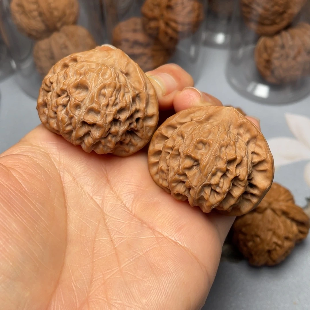 【闪购商品】文玩核桃吊坠宫灯………