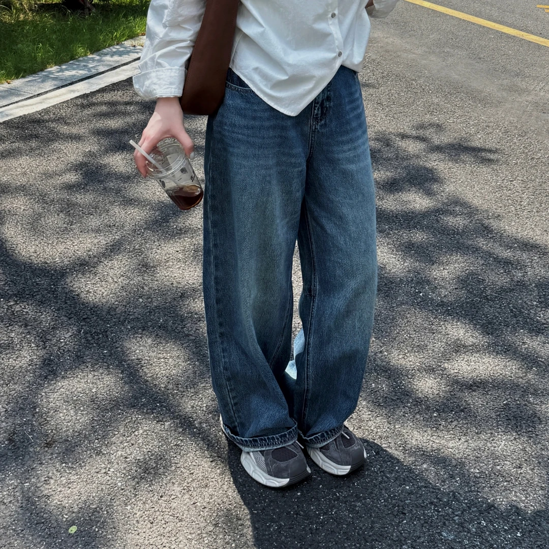 秋季韩系做旧复古气质百搭休闲红边刺绣牛仔弯刀裤-M25301316