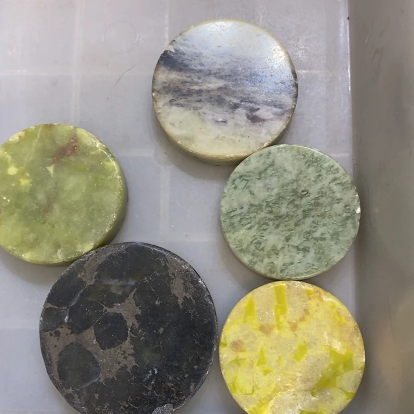 【闪购商品】蛇纹石玉颈饰未镶嵌99