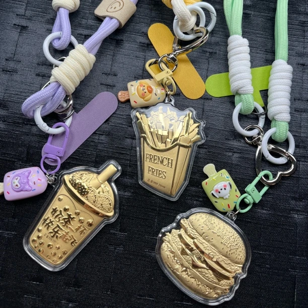 钥匙扣包包挂饰手机链送女友礼物 多样性发货