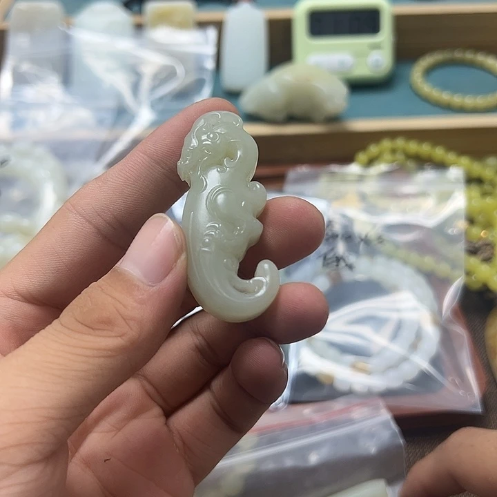 碎***y手链未镶嵌和田玉