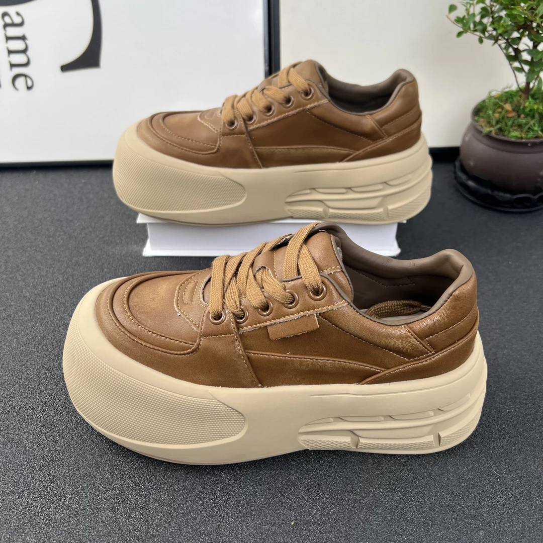 娃娃头厚底擦色小白鞋女时尚丑萌面包鞋2025秋季新款增高休闲板鞋