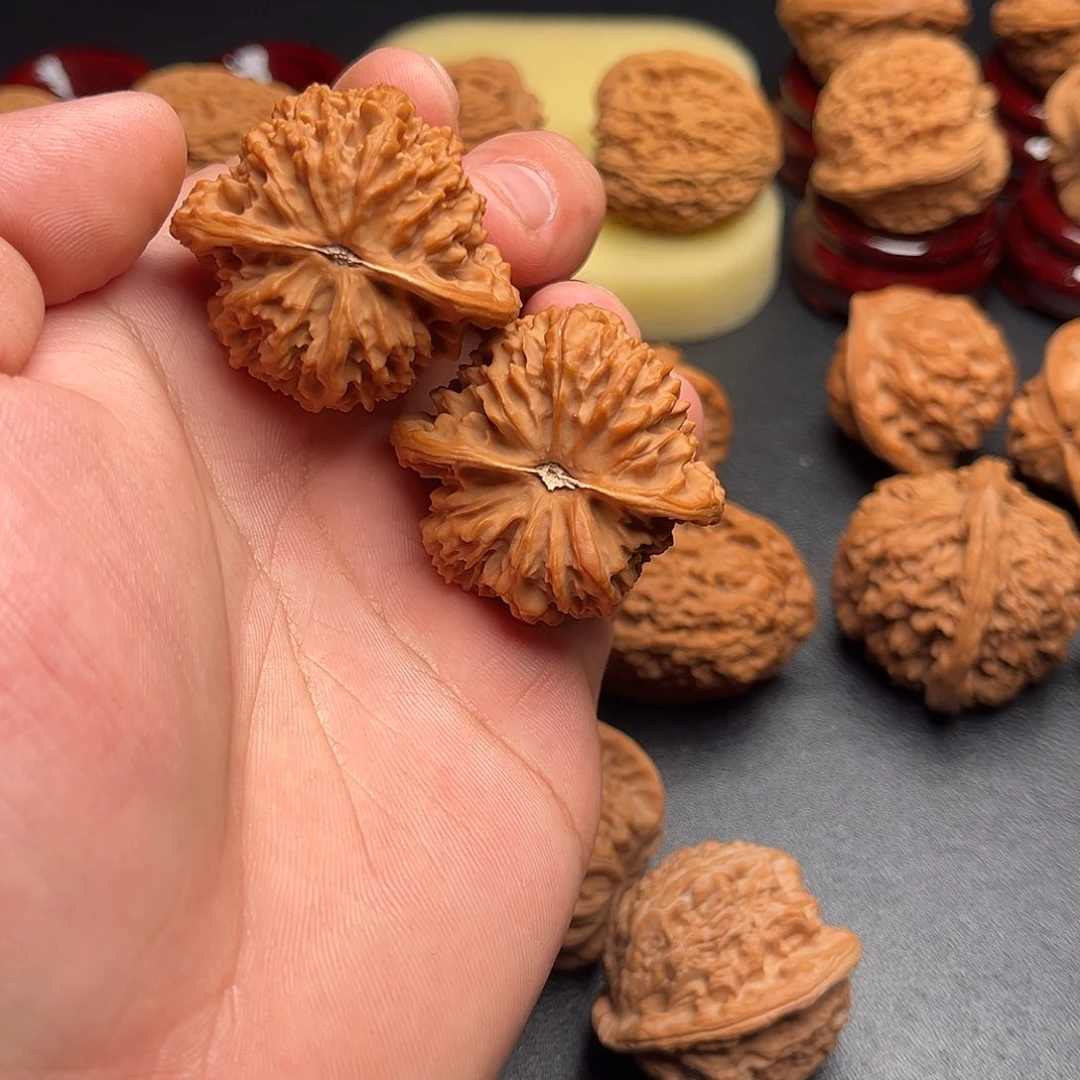 哈***米吊坠文玩核桃文玩核桃满天星41