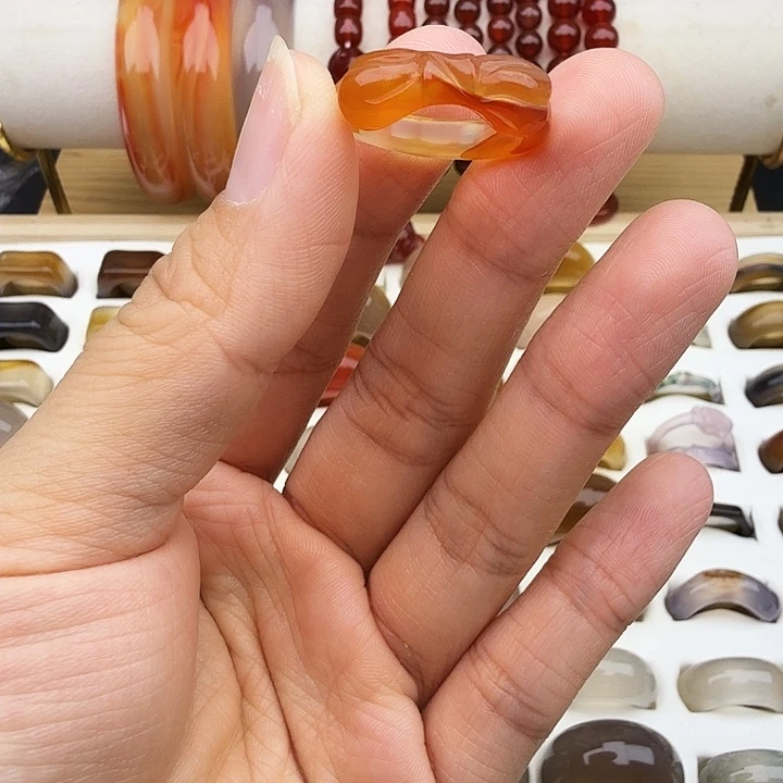 玛瑙/玉髓未镶嵌戒圈13圈