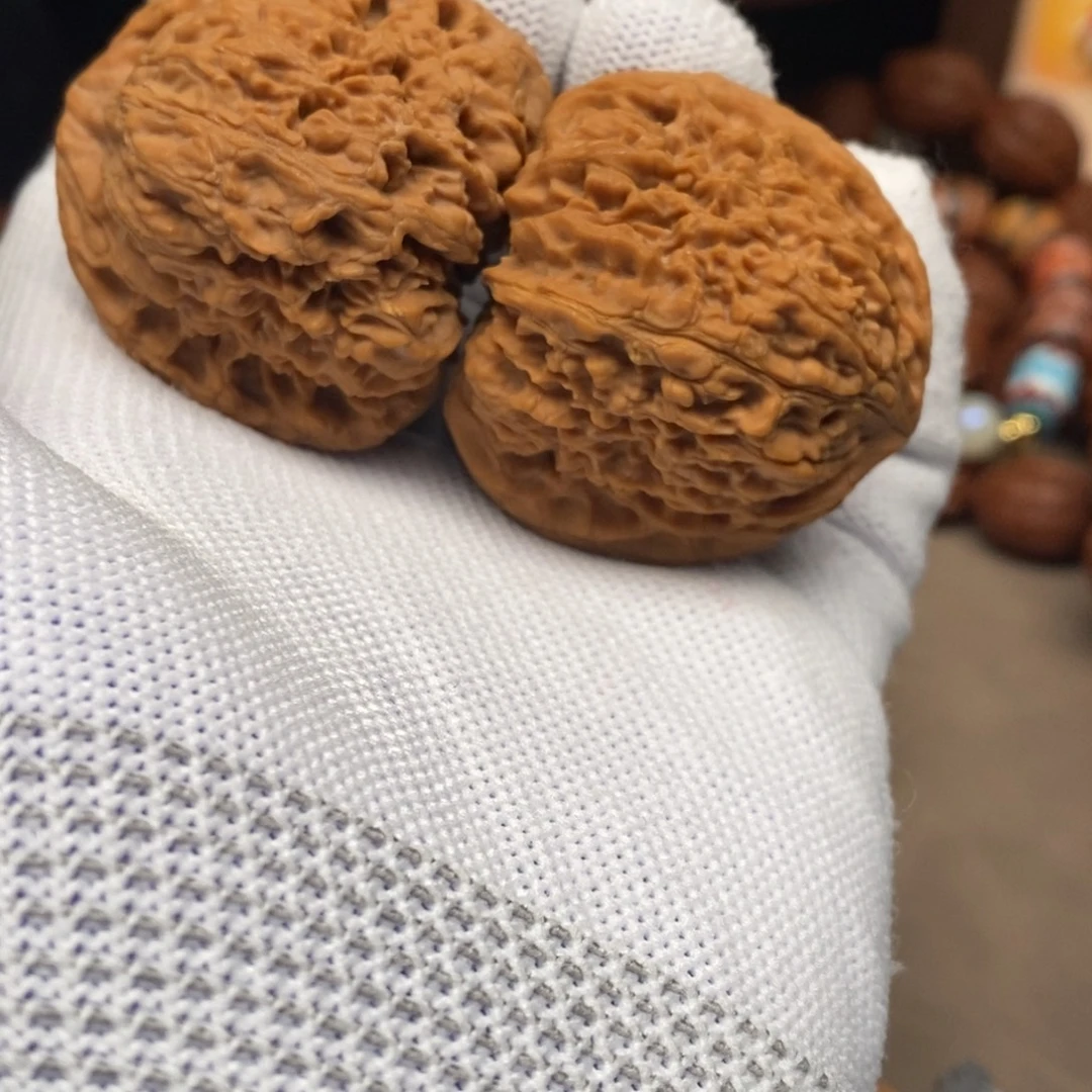 文玩核桃把件南将石40