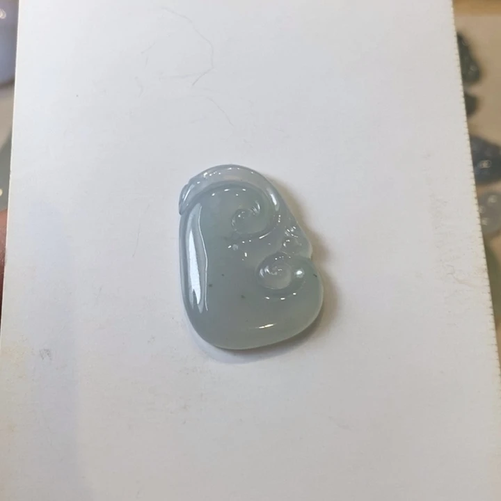 翡翠未镶嵌颈饰吊坠