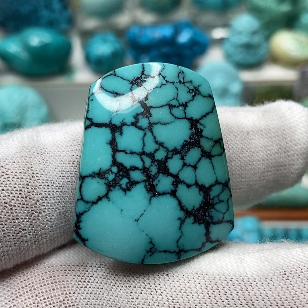 绿松石未镶嵌天然原矿 带武汉地大证书