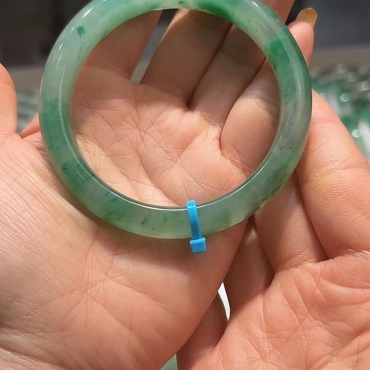 石英质玉合金手镯