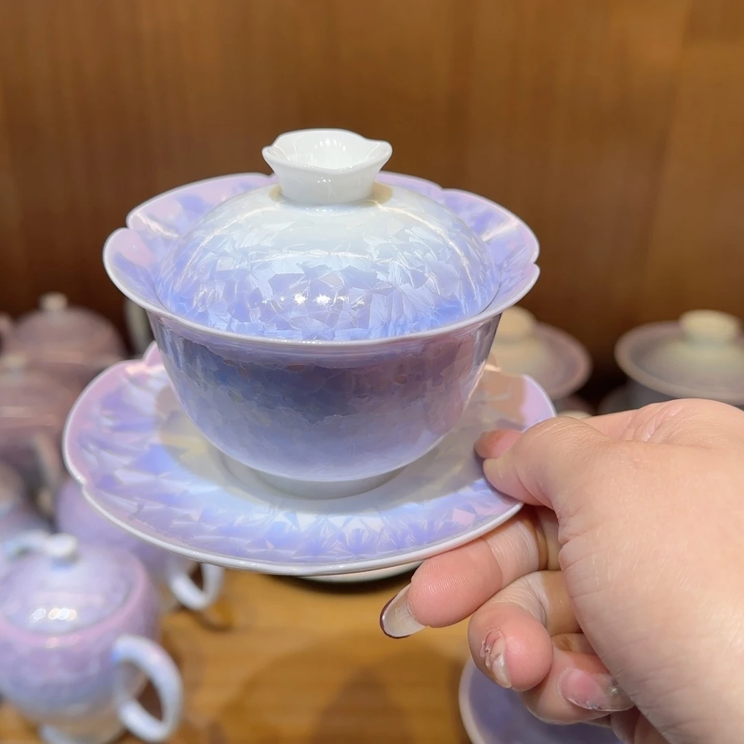 云***儿茶杯☕️、你看哈是不是