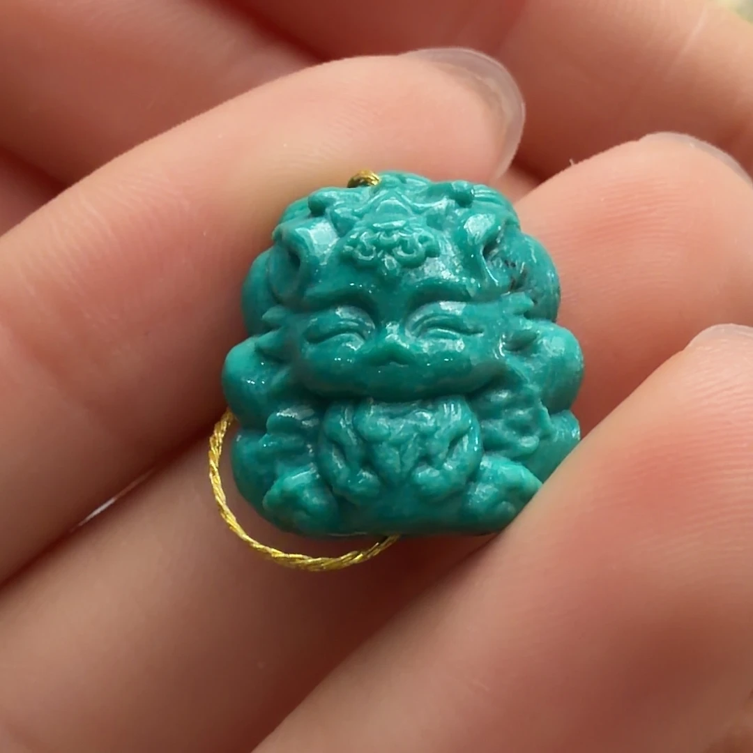 绿松石未镶嵌颈饰