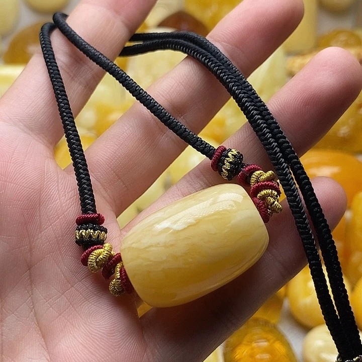 琥珀颈饰未镶嵌琥珀蜜蜡