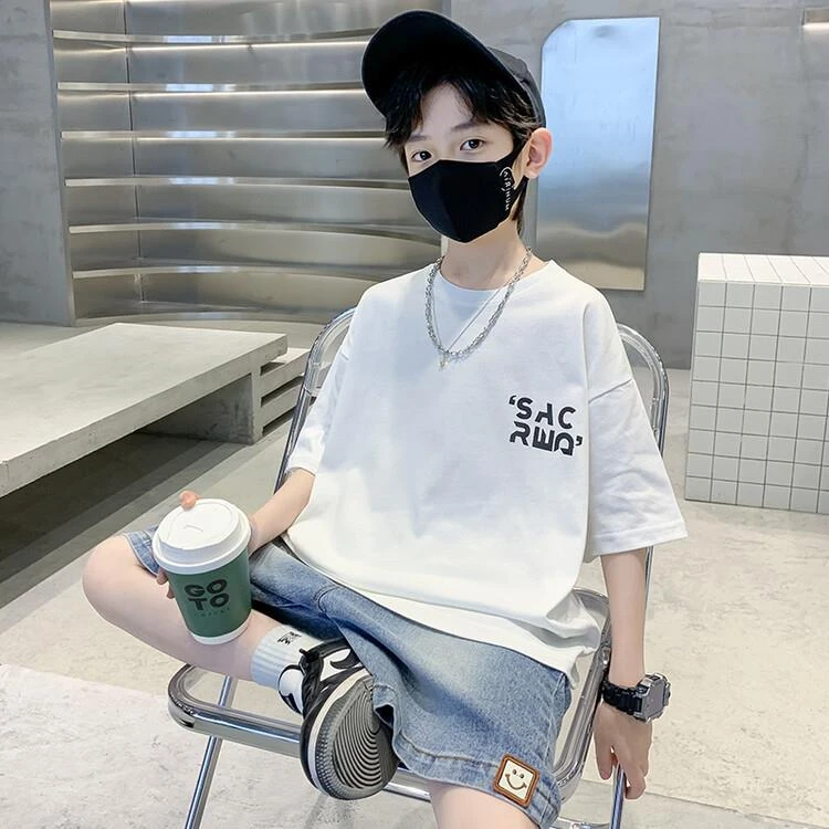 韩国男童短袖T恤套装夏季2025新款儿童白色t恤牛仔短裤男孩两件套