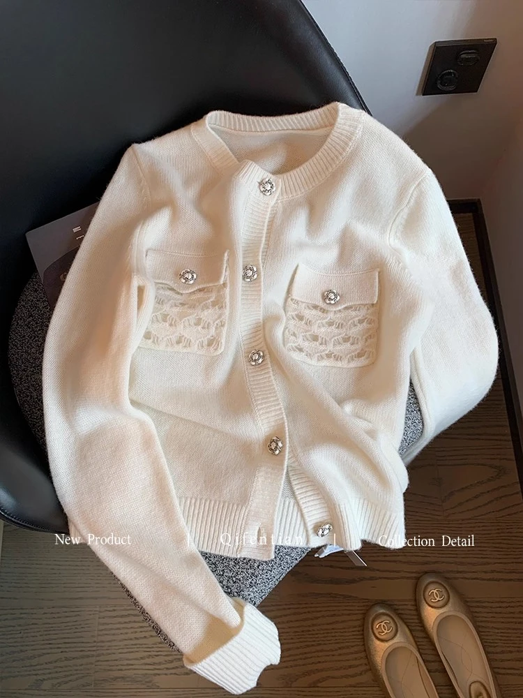 名媛千金风圆领慵懒针织开衫女2025秋季新款法式气质温柔软糯毛衣