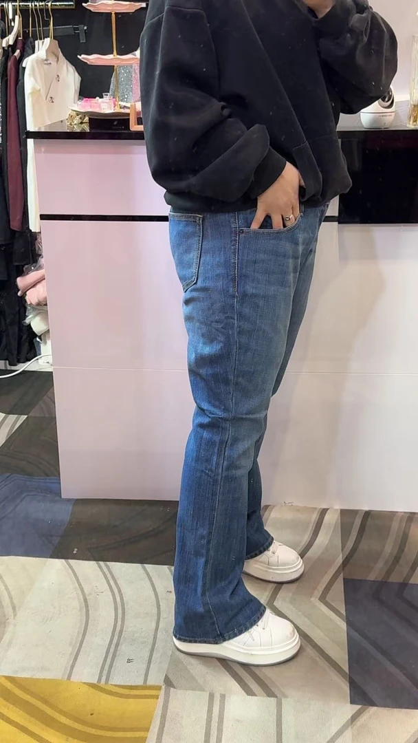 女士时尚修身牛仔裤蓝色