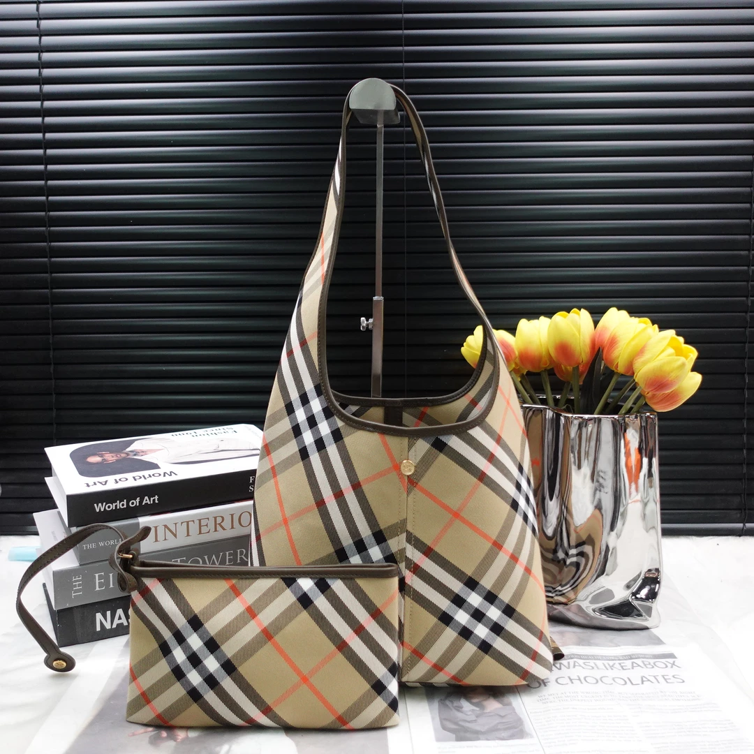 95新 BURBERRY/博柏利 单肩包/T10321112