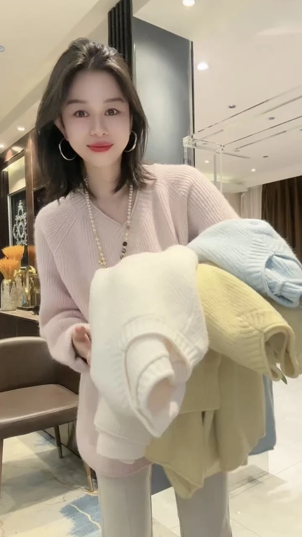 秋冬纯色V领针织衫女宽松休闲百搭中长款慵懒风软糯保暖长袖毛衣