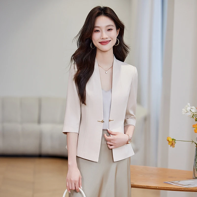 小个子短款七分袖西装外套女春夏季新款时尚韩版气质职业西服纯色