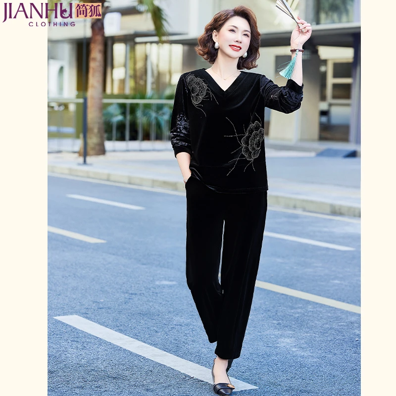 中年妈妈春秋金丝绒运动服套装2025新款洋气中老年女装上衣两件套