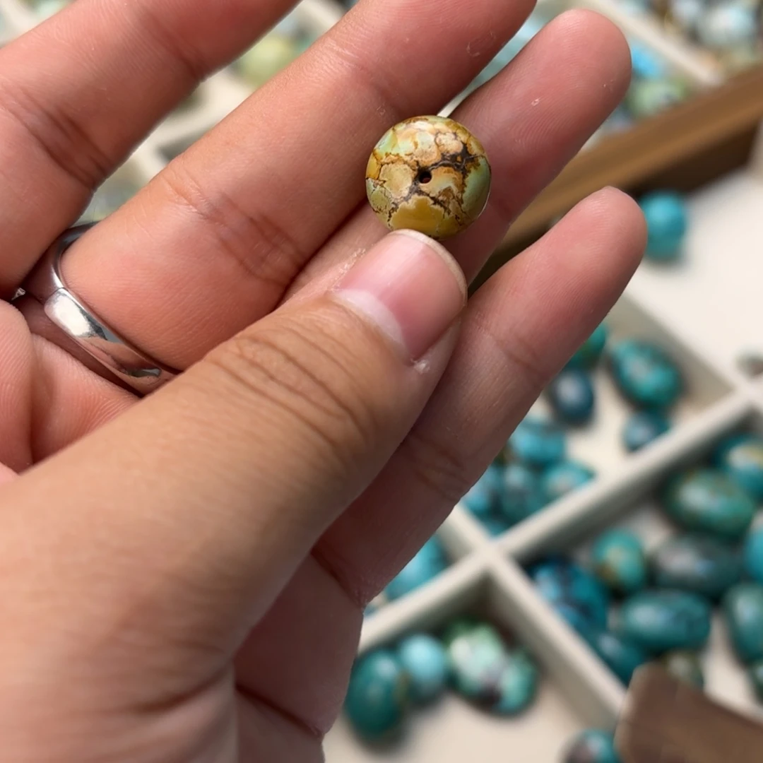 南红玛瑙未镶嵌绿松石