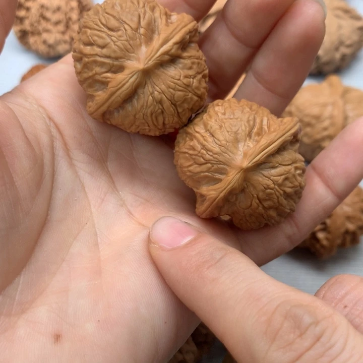 成***长把件文玩核桃乾隆磨