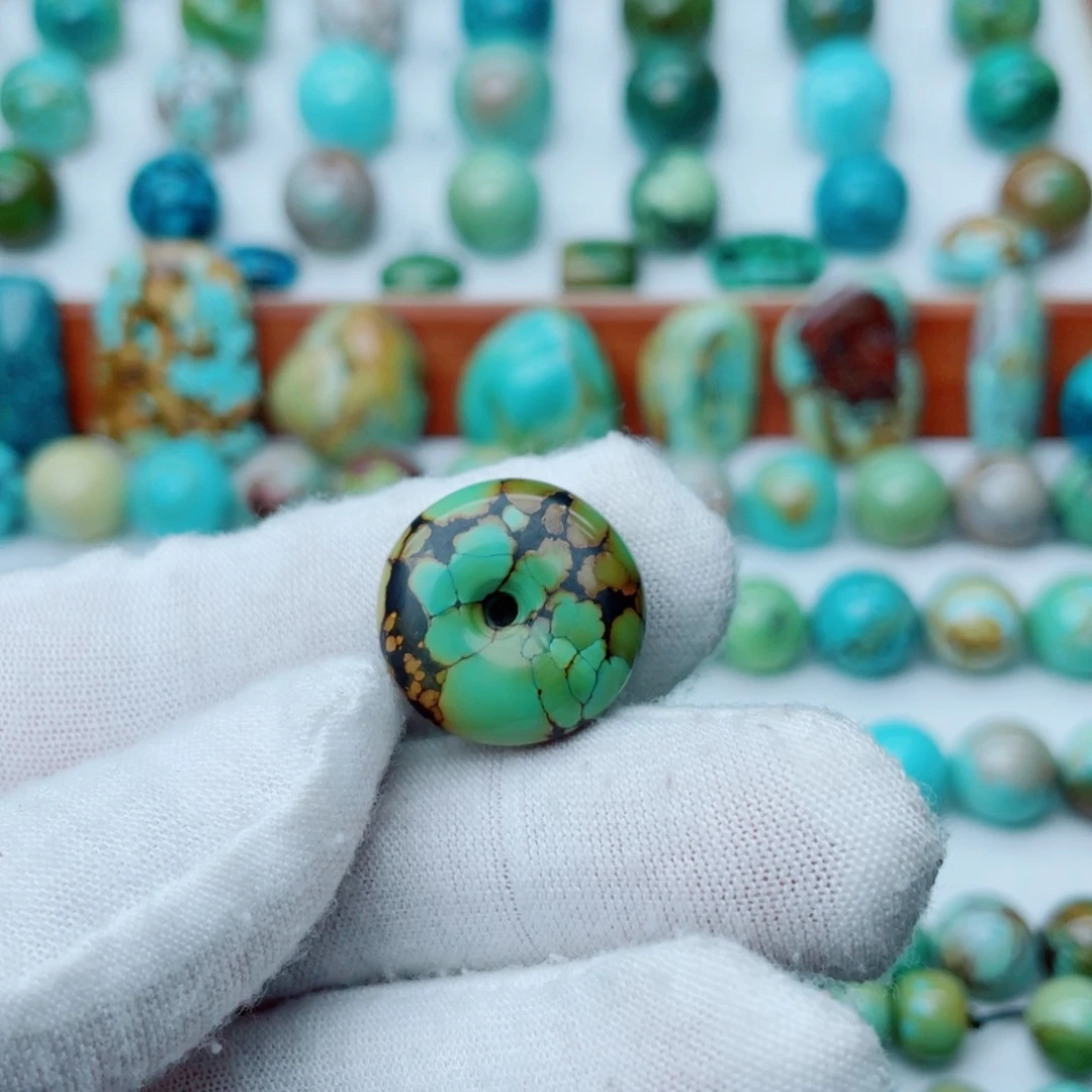 未镶嵌绿松石珠宝奇石