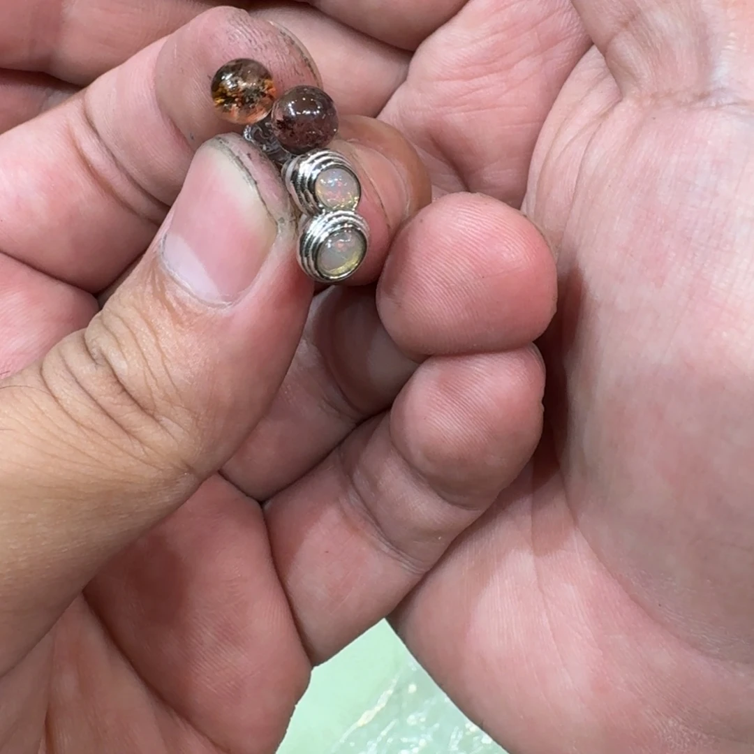 Y***水足银合成碳硅石哈哈哈哈哈真好看