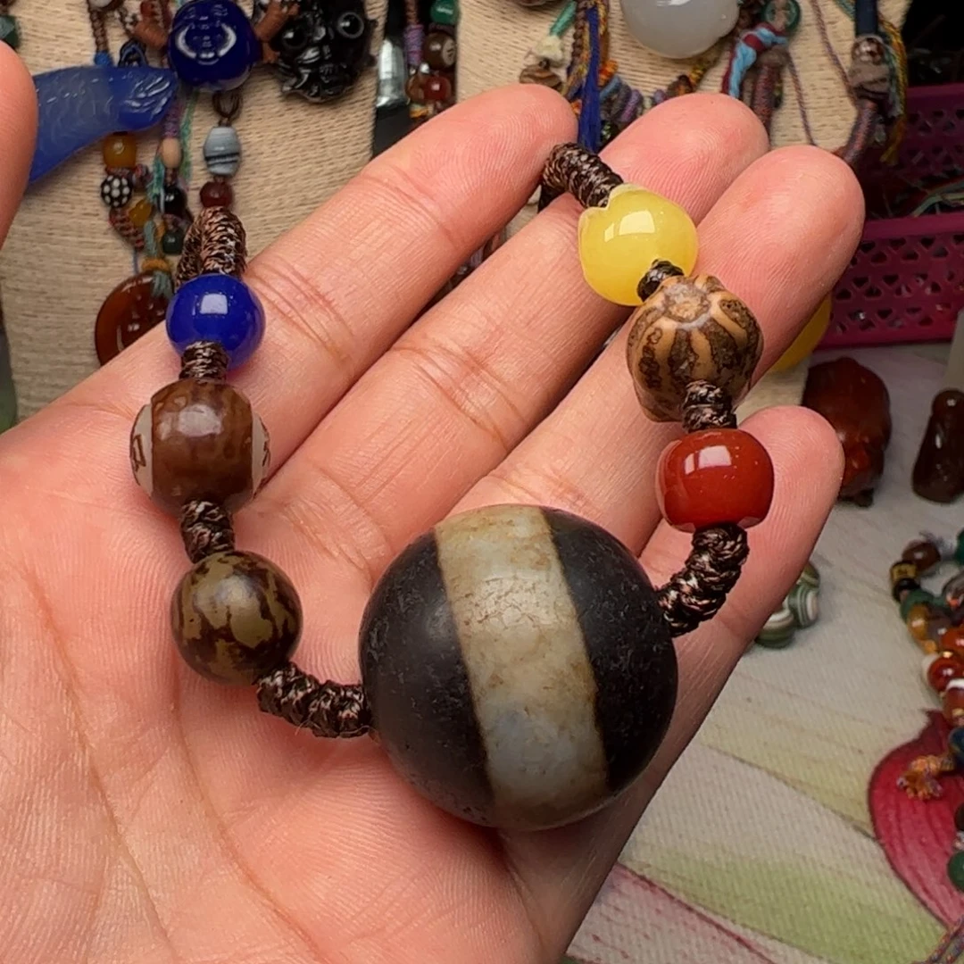 玛瑙/玉髓颈饰未镶嵌