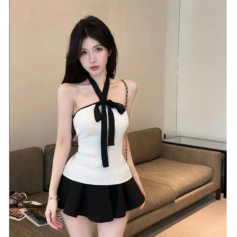 黑白拼色挂脖吊带背心女夏季新款辣妹抹胸针织衫上衣百搭短裙套装