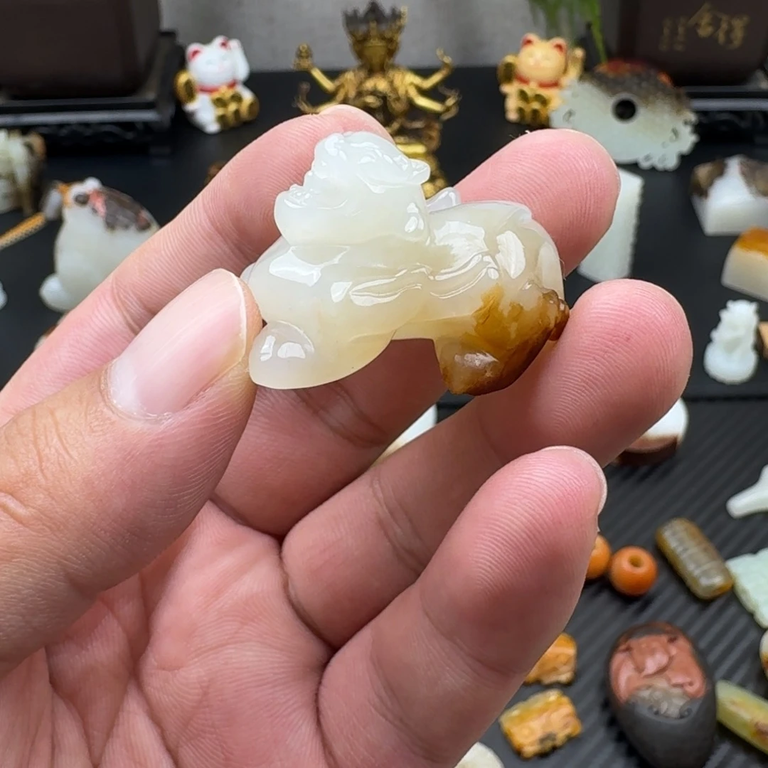 和田玉（糖玉）未镶嵌颈饰