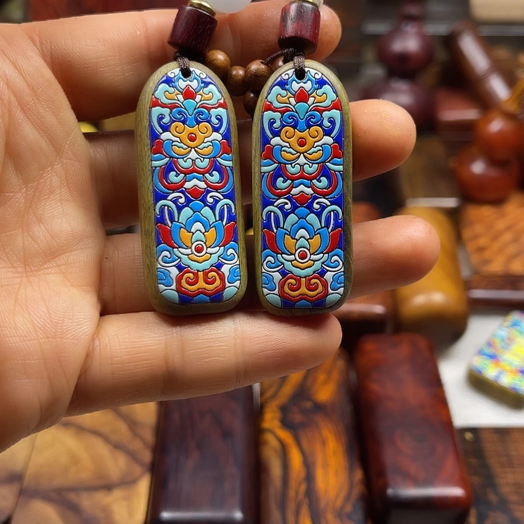 稳定木绿檀木钥匙扣