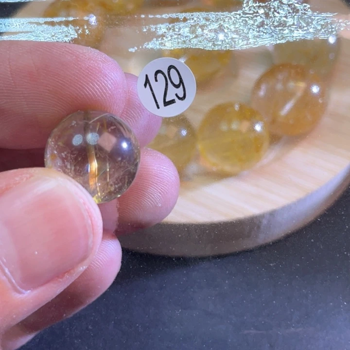 未镶嵌颈饰水晶骑***牛