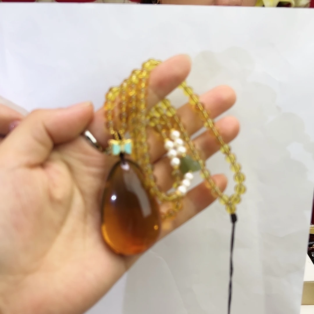 琥珀手镯未镶嵌吊坠