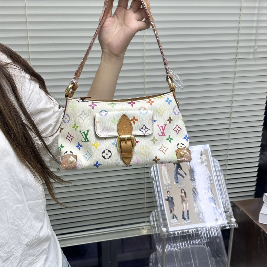 95新 LouisVuitton/路易威登 腋下饺子包