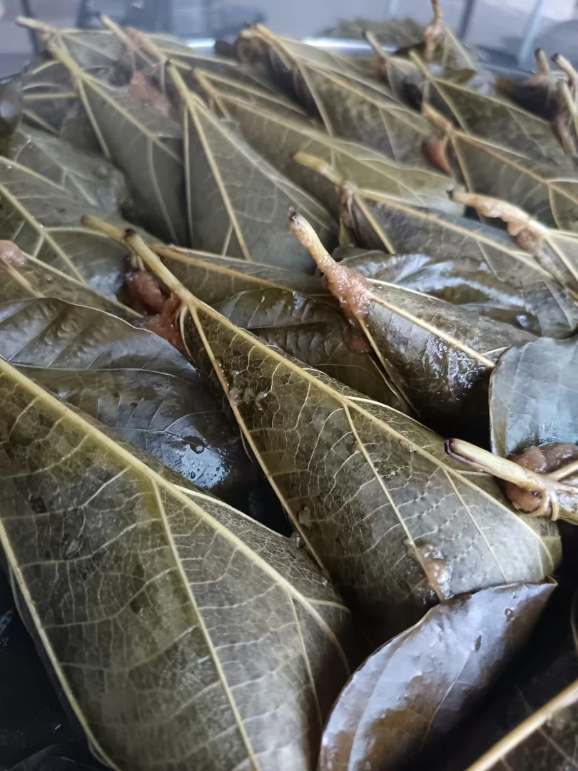 吕亚男桐子叶红糖泡粑