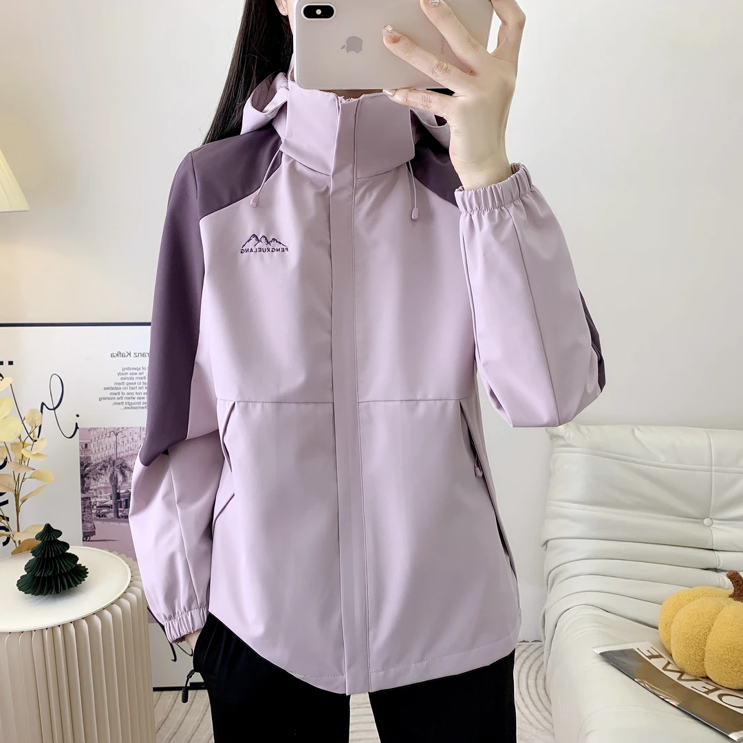 户外风雪狼冲锋衣男女情侣款防风防水透气早春女士时尚休闲