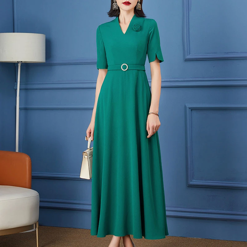 首尚格释绿色连衣裙女夏季新款洋气气质高级感遮肚子显瘦裙子