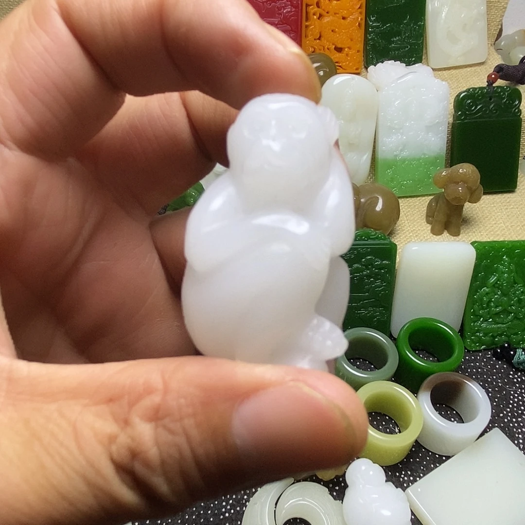 颈饰未镶嵌和田玉