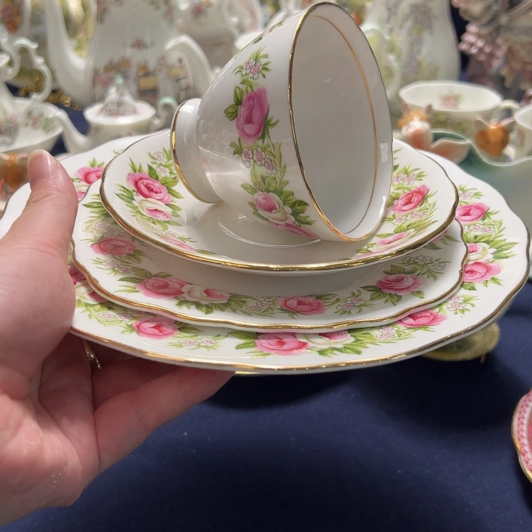 瓷片佛***莲中古美物一套微瑕