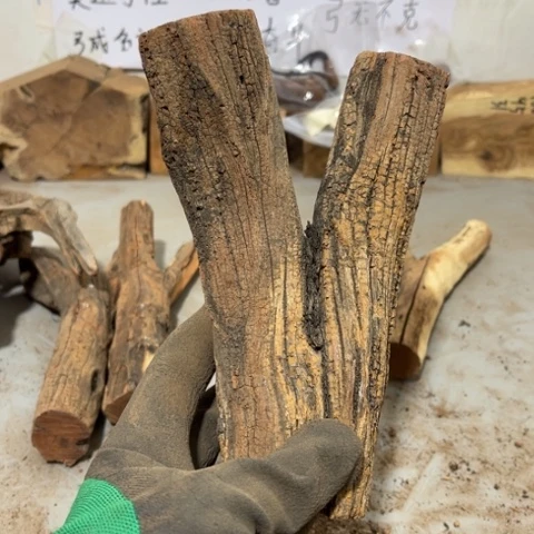 大果紫檀（缅甸花梨）淡**尘