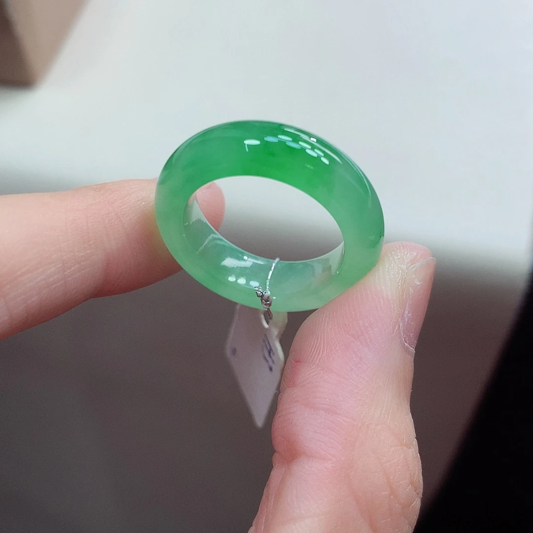 翡翠未镶嵌戒指15号