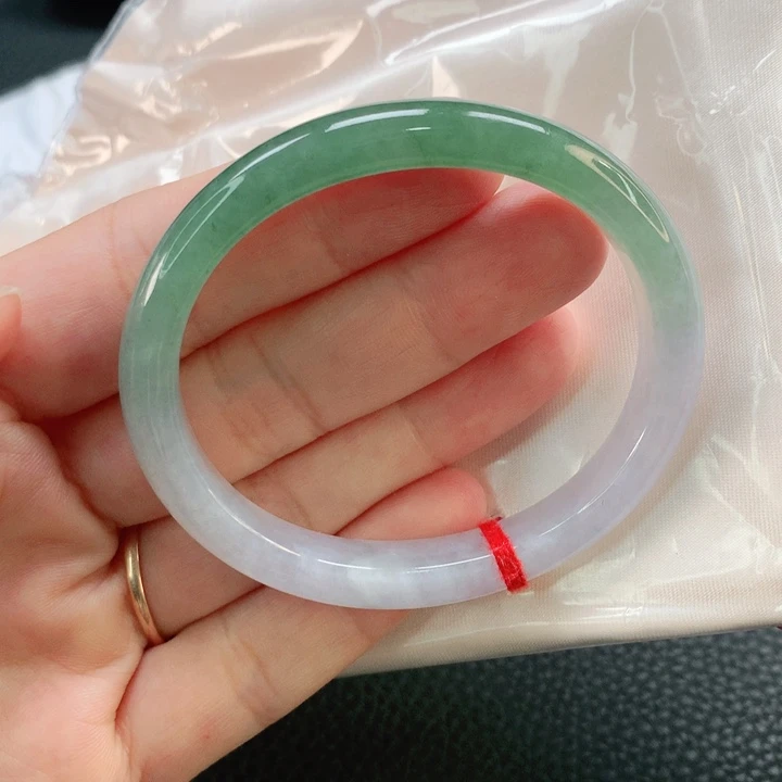 翡翠手镯未镶嵌53贵妃