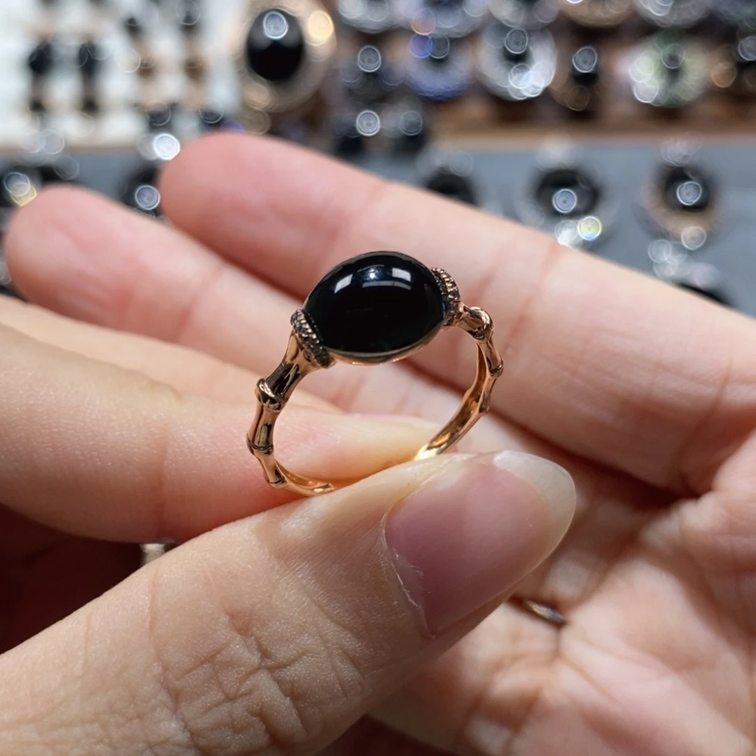 翡翠18K金镶嵌戒指