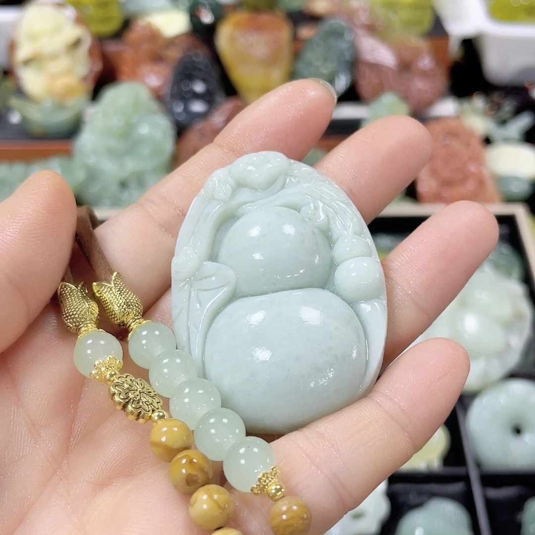 蛇纹石玉颈饰未镶嵌