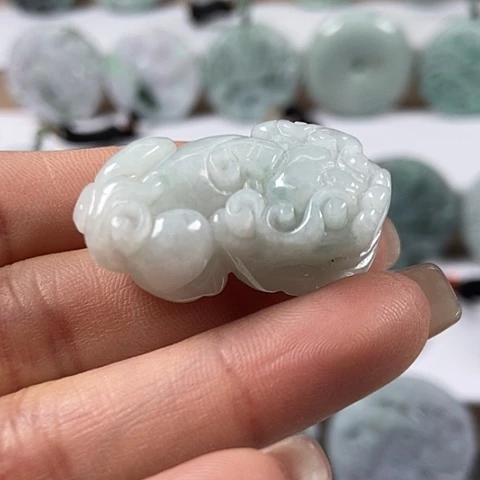 翡翠颈饰未镶嵌貔貅福利