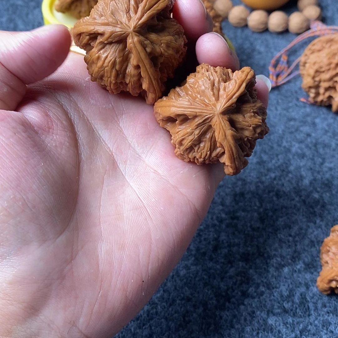 有***山文玩核桃吊坠白狮子111111