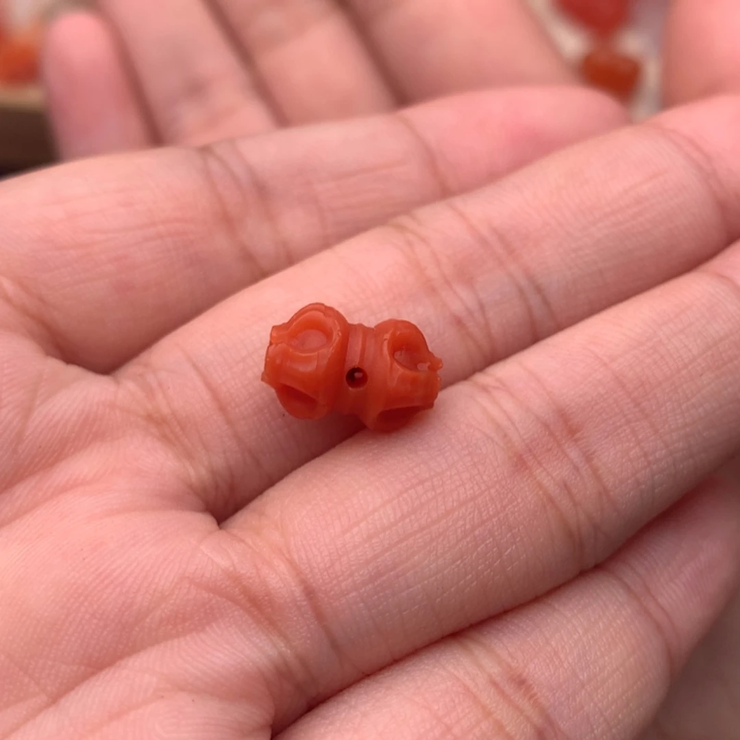 【闪购商品】南红玛瑙未镶嵌珠宝奇石峯